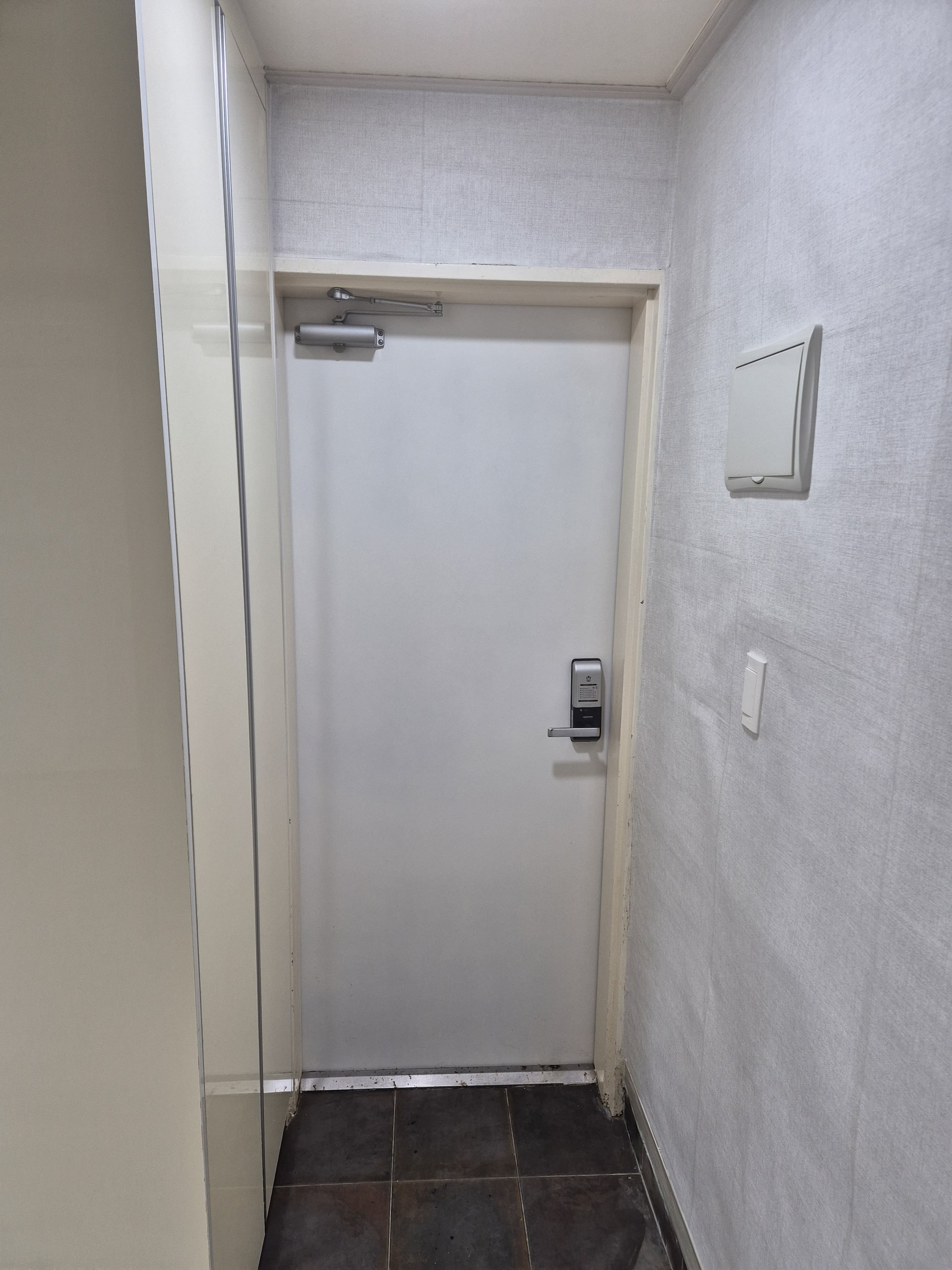 김포 장기동 원룸 도배 시공 — 합지